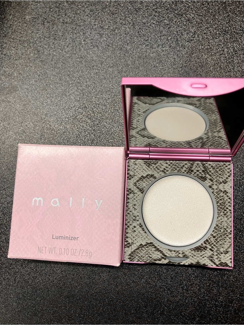 Mally Beauty Luminizer Highlighter